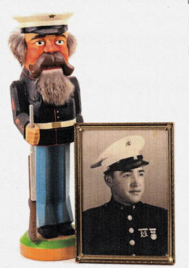 GEORGE'S MARINE NUTCRACKER